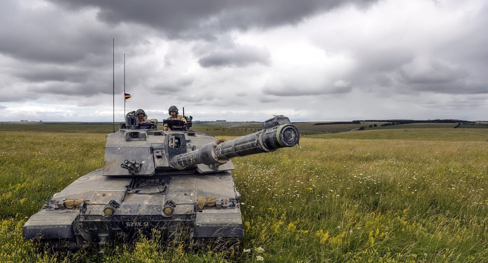 challenger 2 czołg broń armia