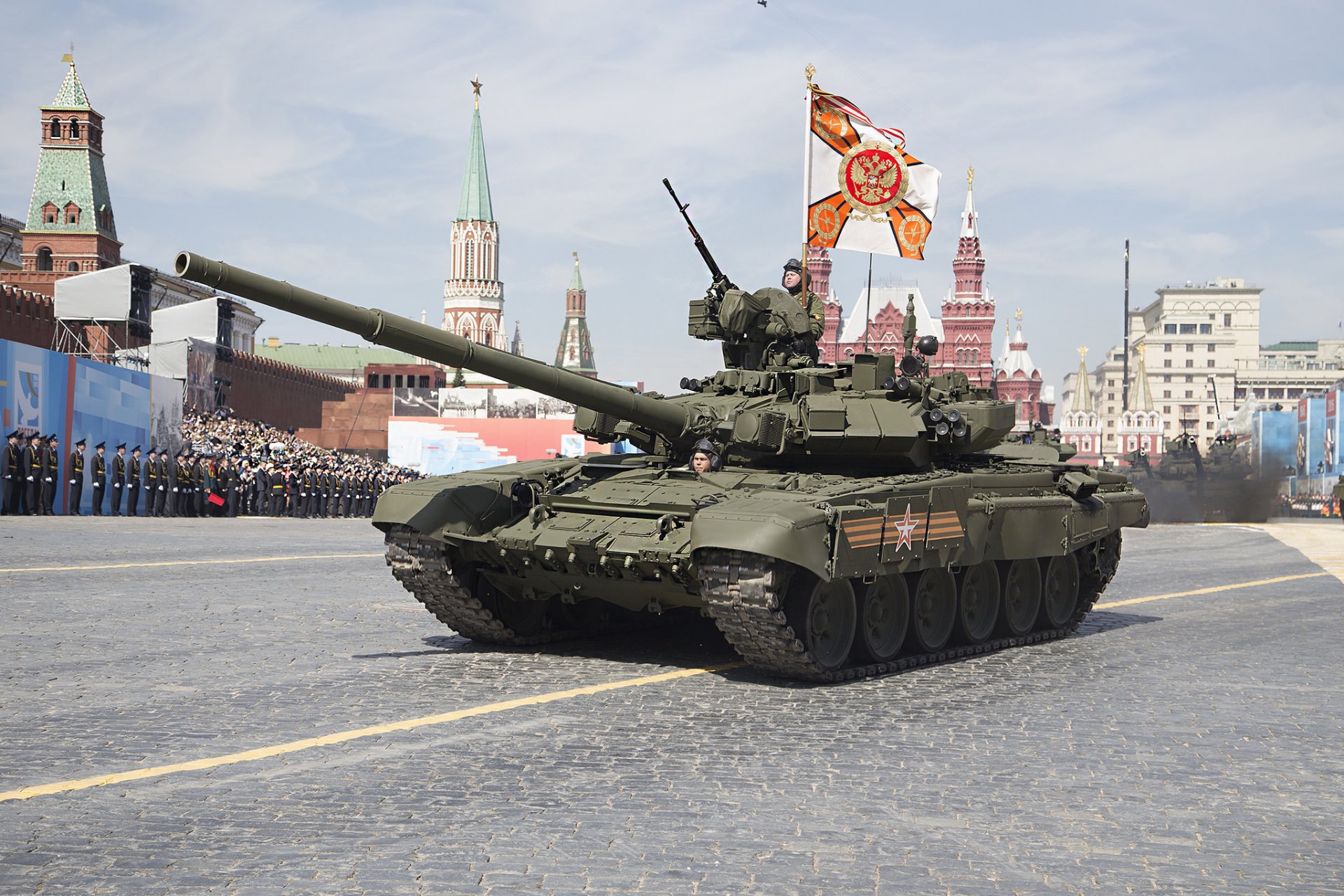 t-90 carro armato giorno della vittoria festa piazza rossa parata