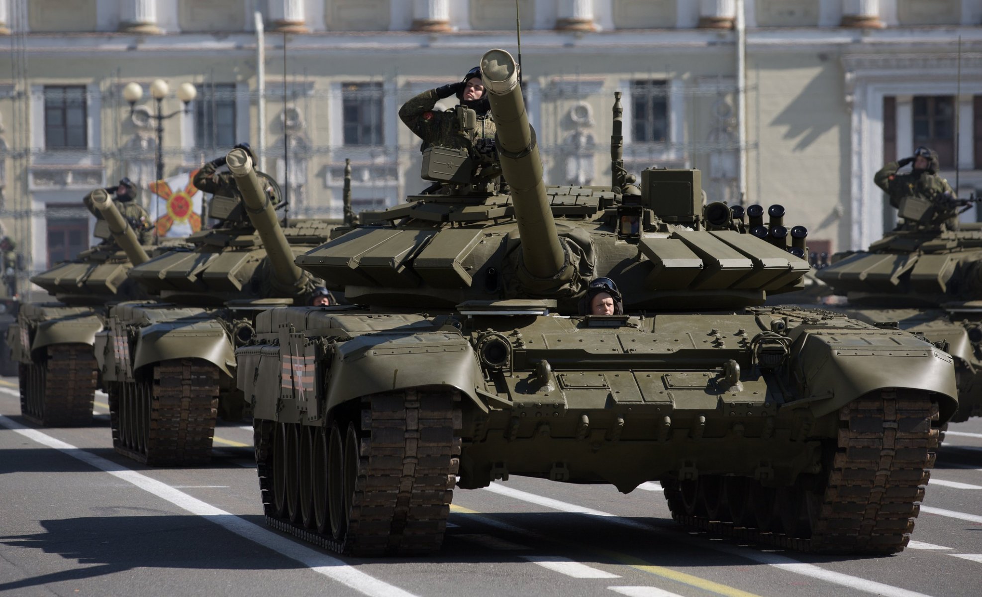 t-72 kampf panzer gepanzerte fahrzeuge