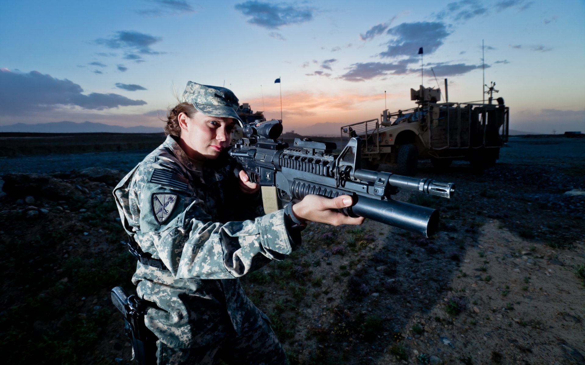 fille arme armée