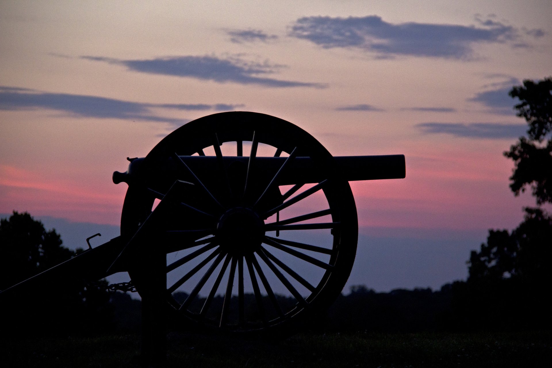 gun weapon wheel silhouette