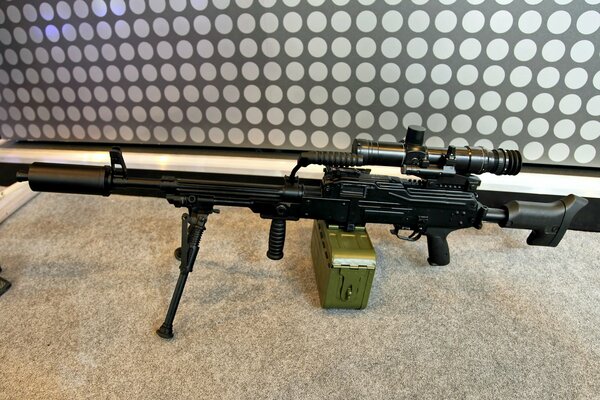Upgraded domestic machine gun Pecheneg-SP