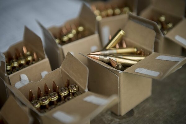 Macro shooting of ammunition for weapons