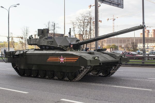 Vehículos blindados tanques desfile militar