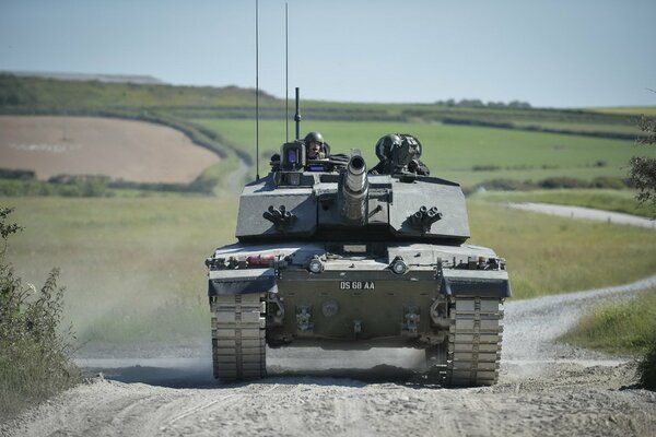 Weapons in the army tank challenger 2 in the field