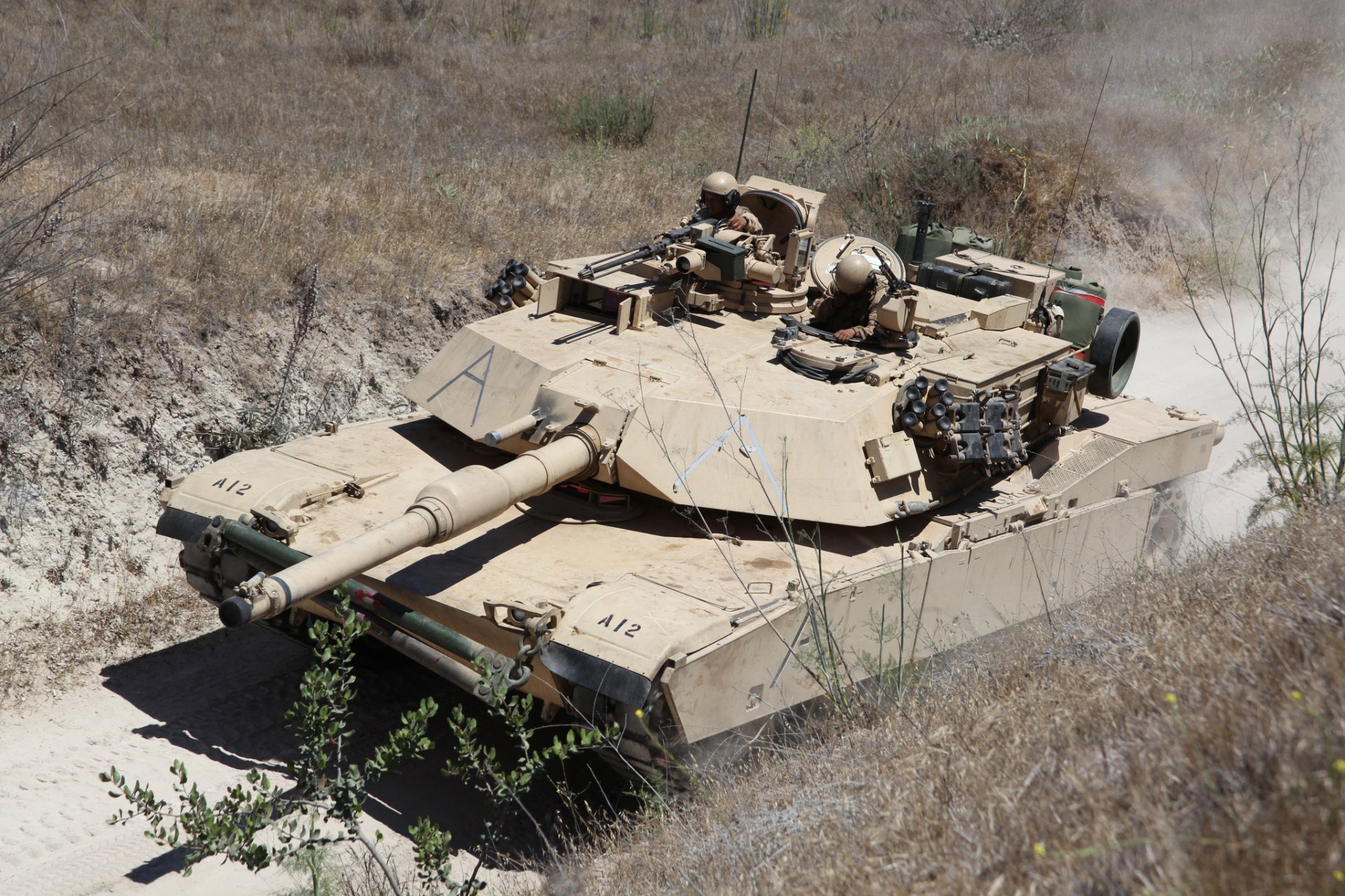 m1 abrams abrams carro armato veicoli blindati