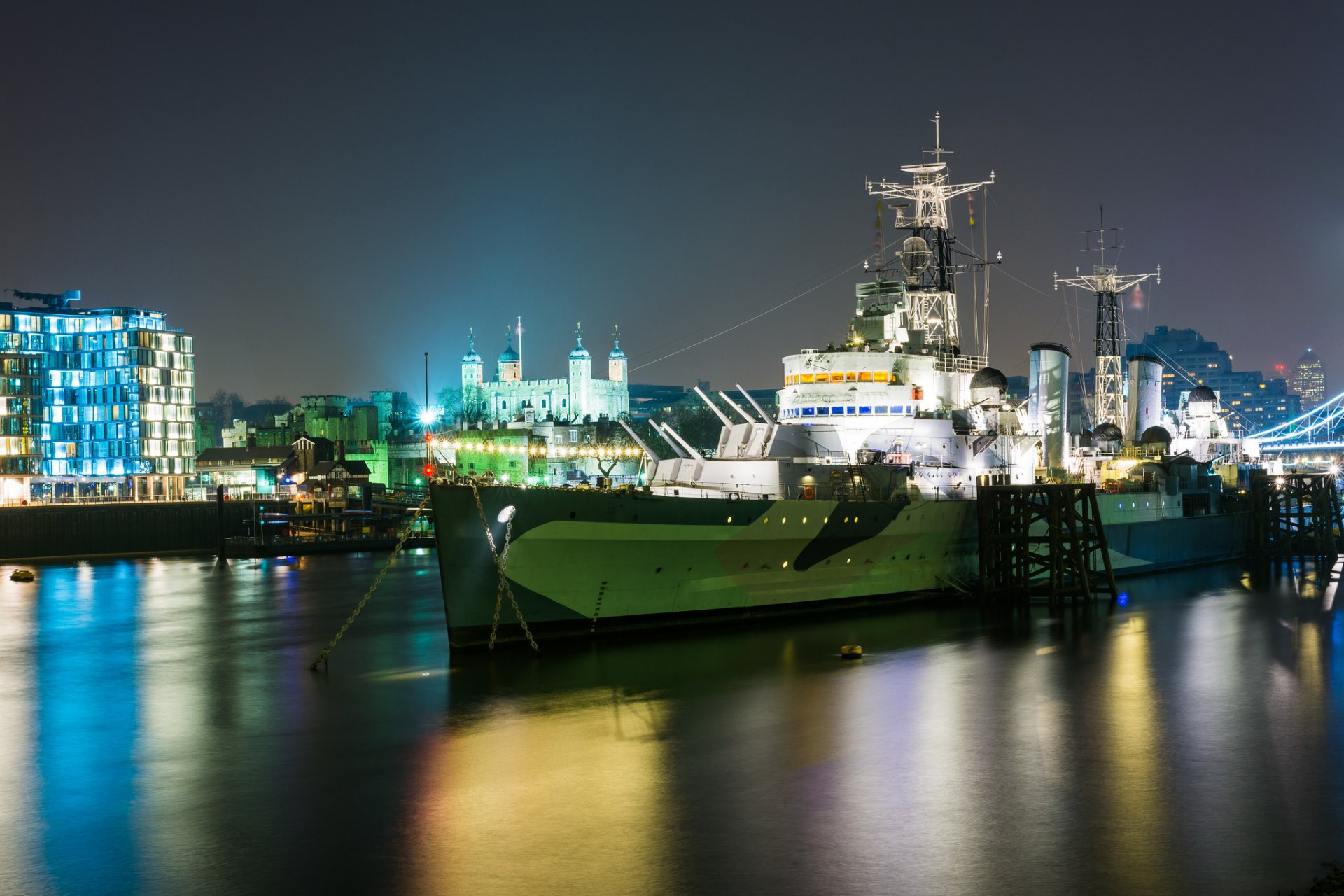 hms belfast c35 belfast incrociatore leggero tipo town ormeggio