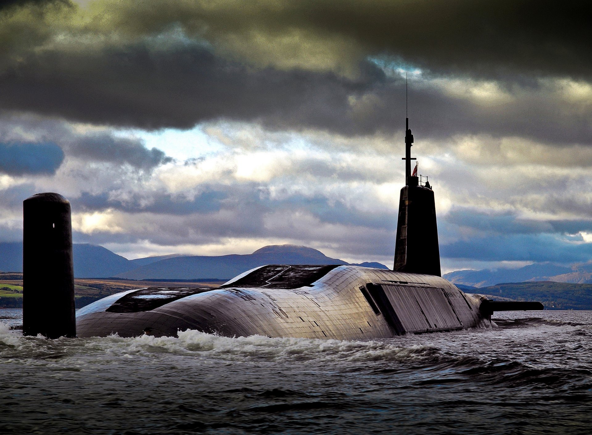 hms vengeance atomowy okręt podwodny typu wengard