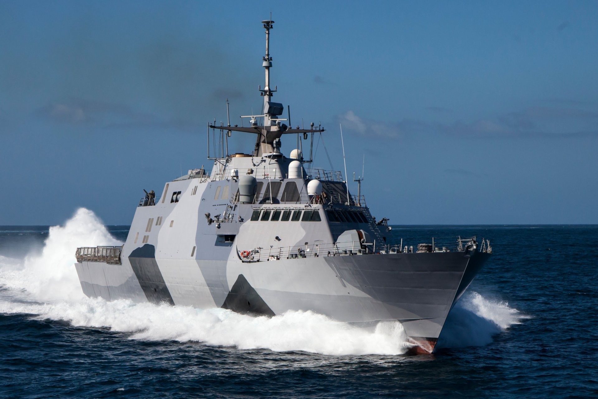 uss freedom lcs-1 fridom küsten- kampf- schiff meer