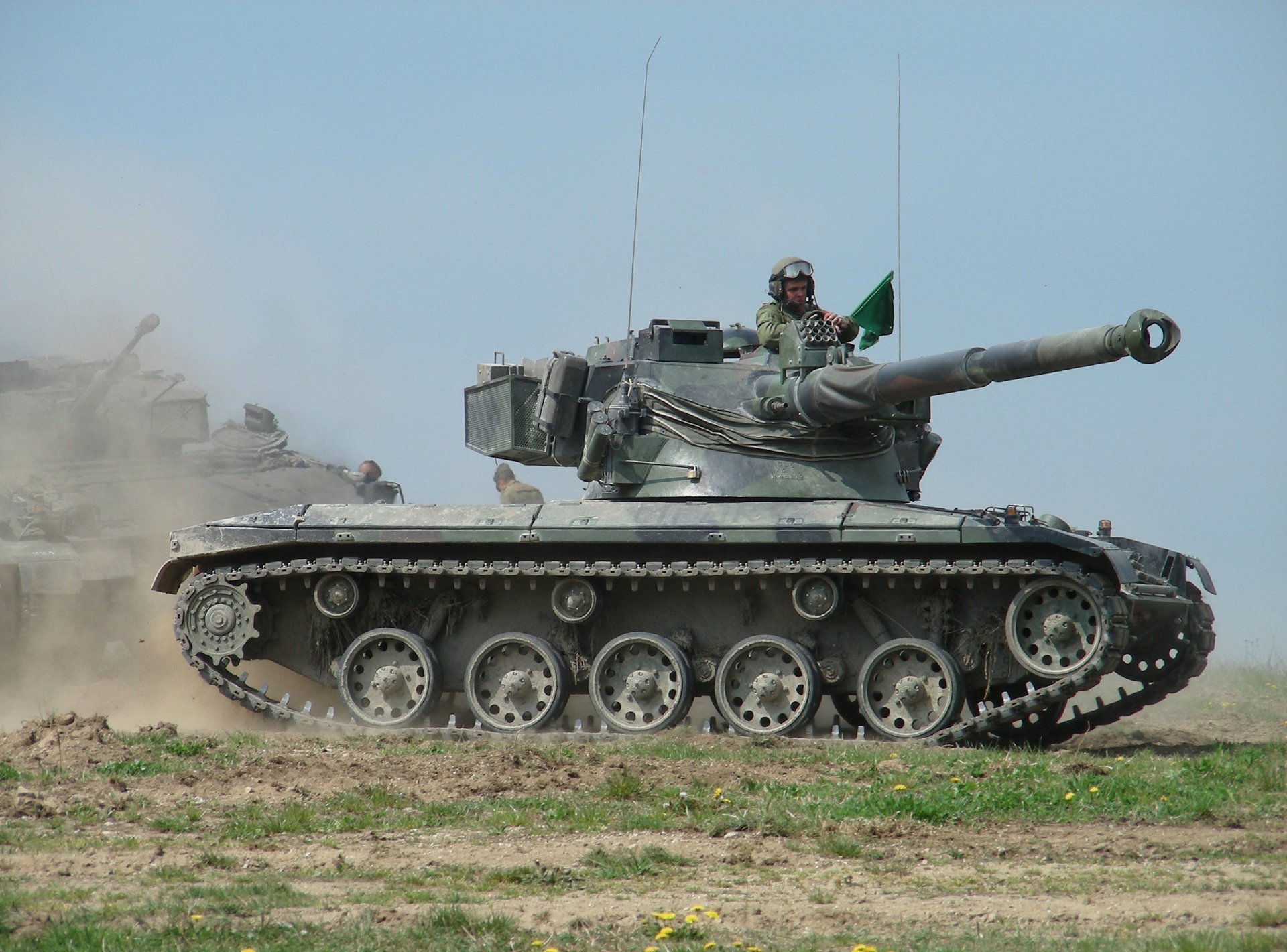 amx-13 tanque francia equipo militar vehículos blindados