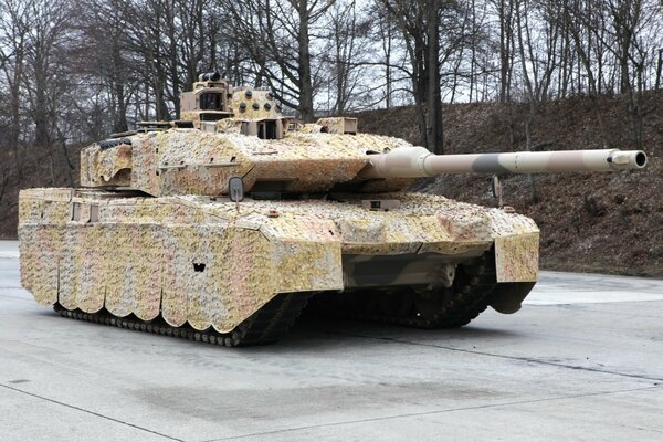 Tanque alemán Leopard producido por krauss-maffei wegmann