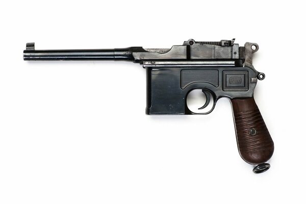 Mauser con pistola de 96 cargadores