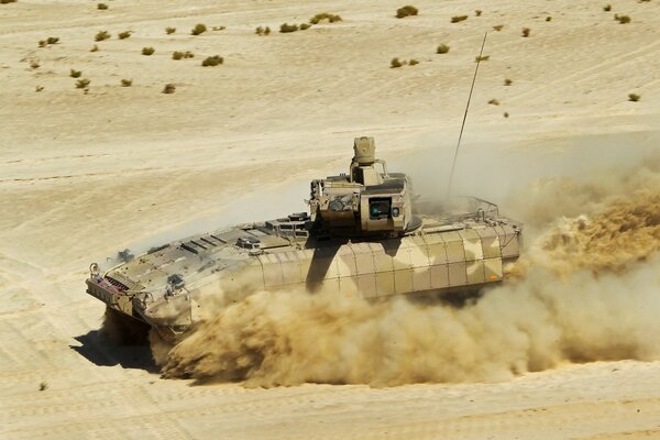 The passage of the tank through the sandy desert