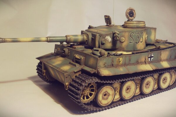 Modell des deutschen Panzers s33