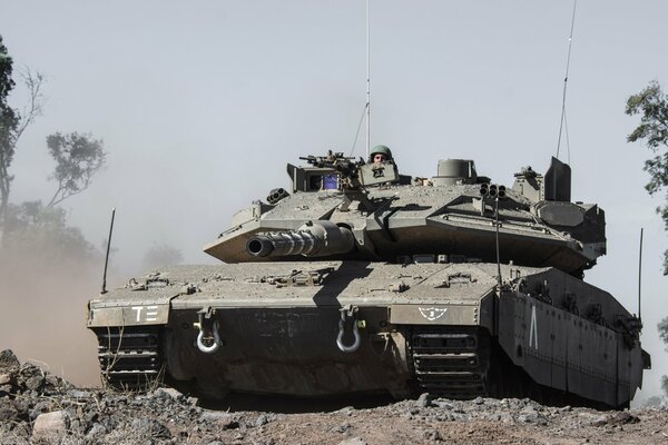 El tanque de batalla principal de Israel en acción