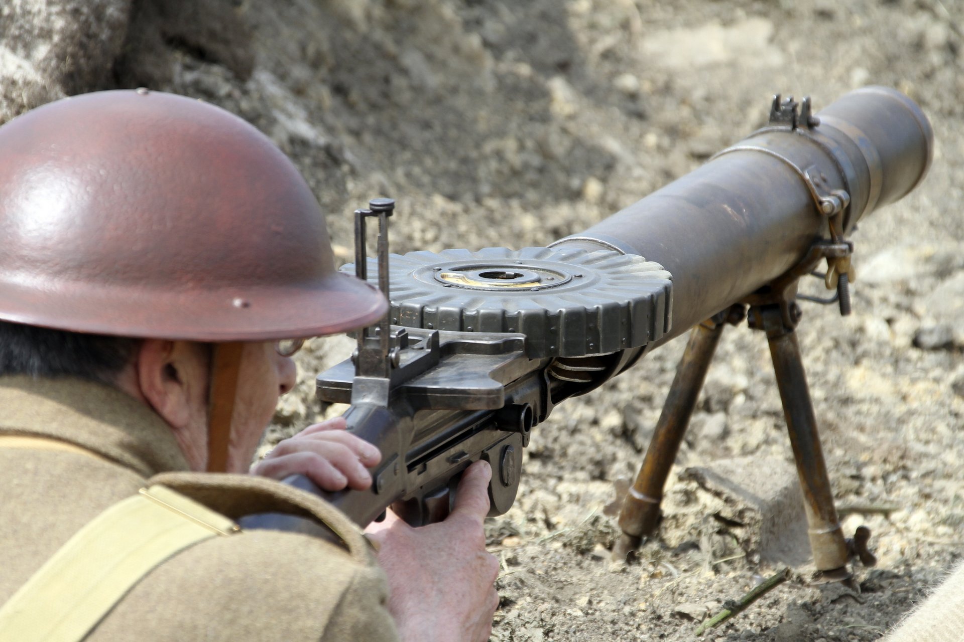 lewis lewis tiempos primera mundo guerra armas soldado