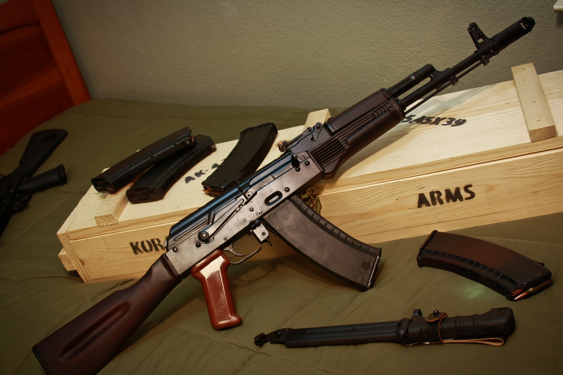 bułgarski ak-74 karabin maszynowy kałasznikowa bagnet-nóż broń