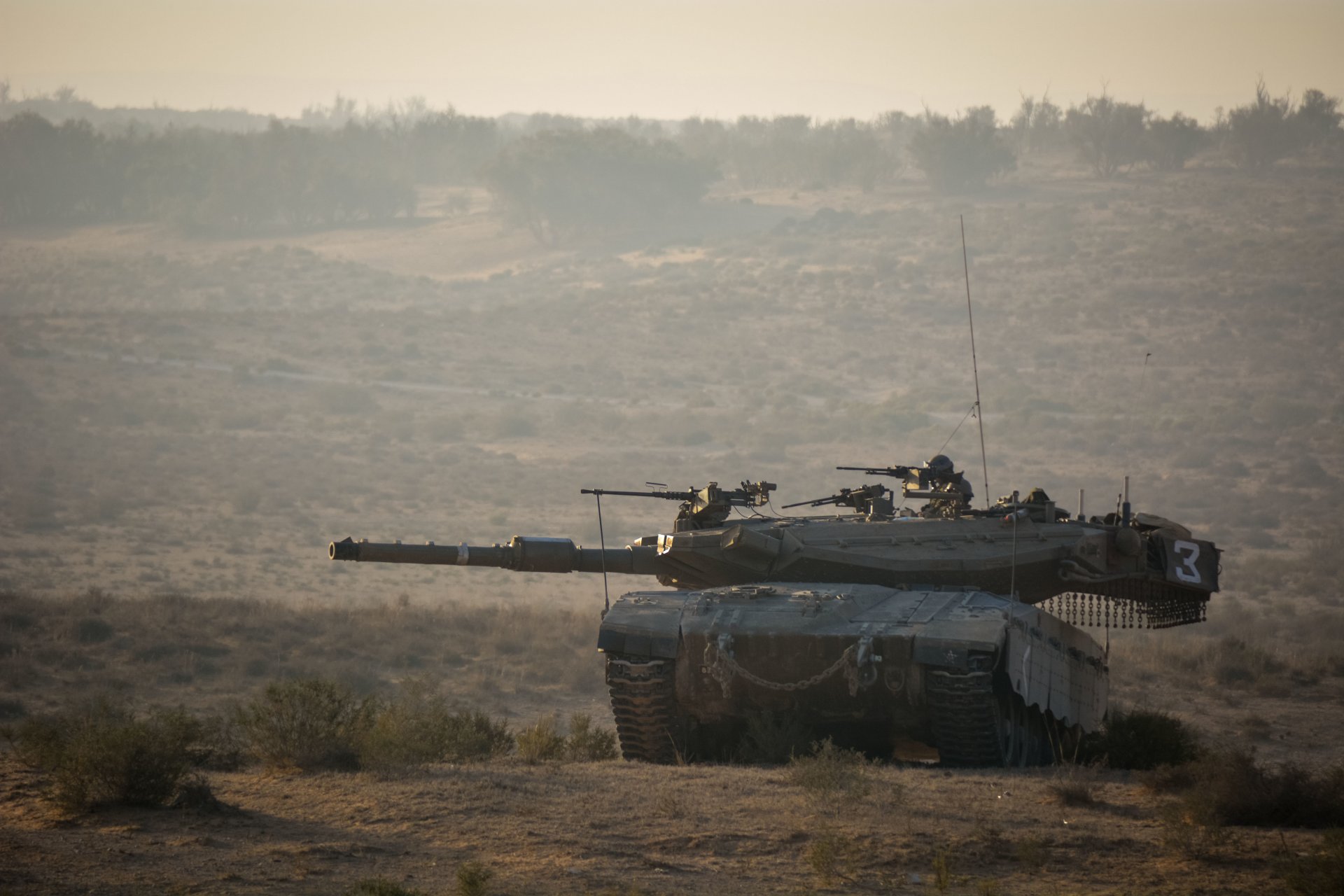 merkava principal batalla tanque israel campo