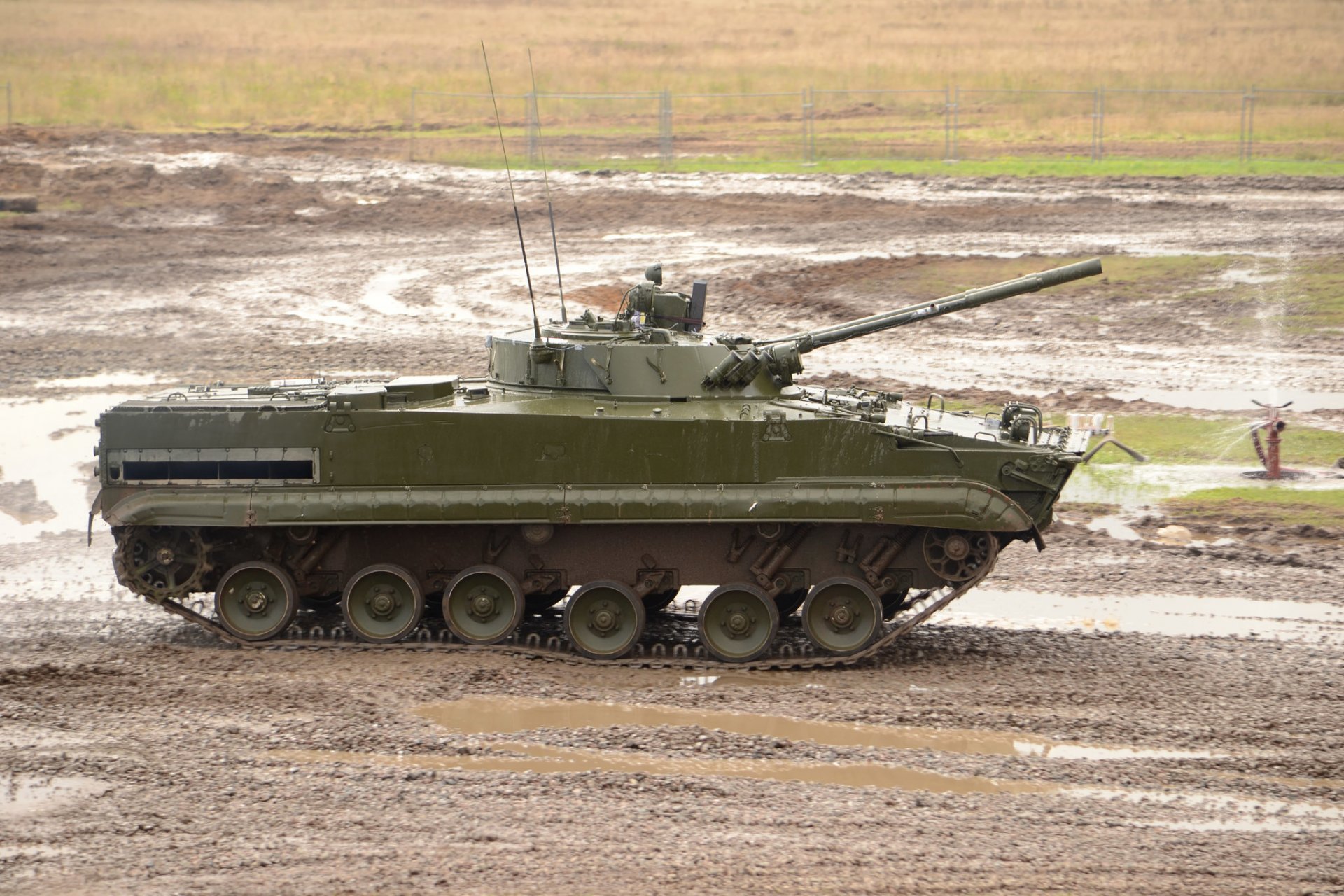 bmp-3 combate vehículo infantería campo