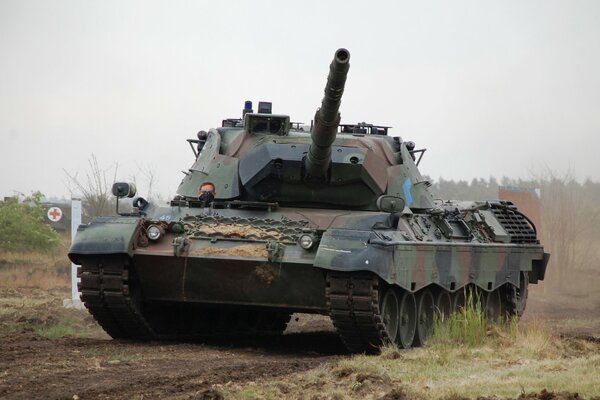 Бронетехника, танк леопард-1, Германия