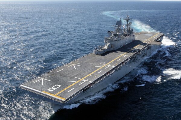 Uss makin Island. Marine-Flugplatz