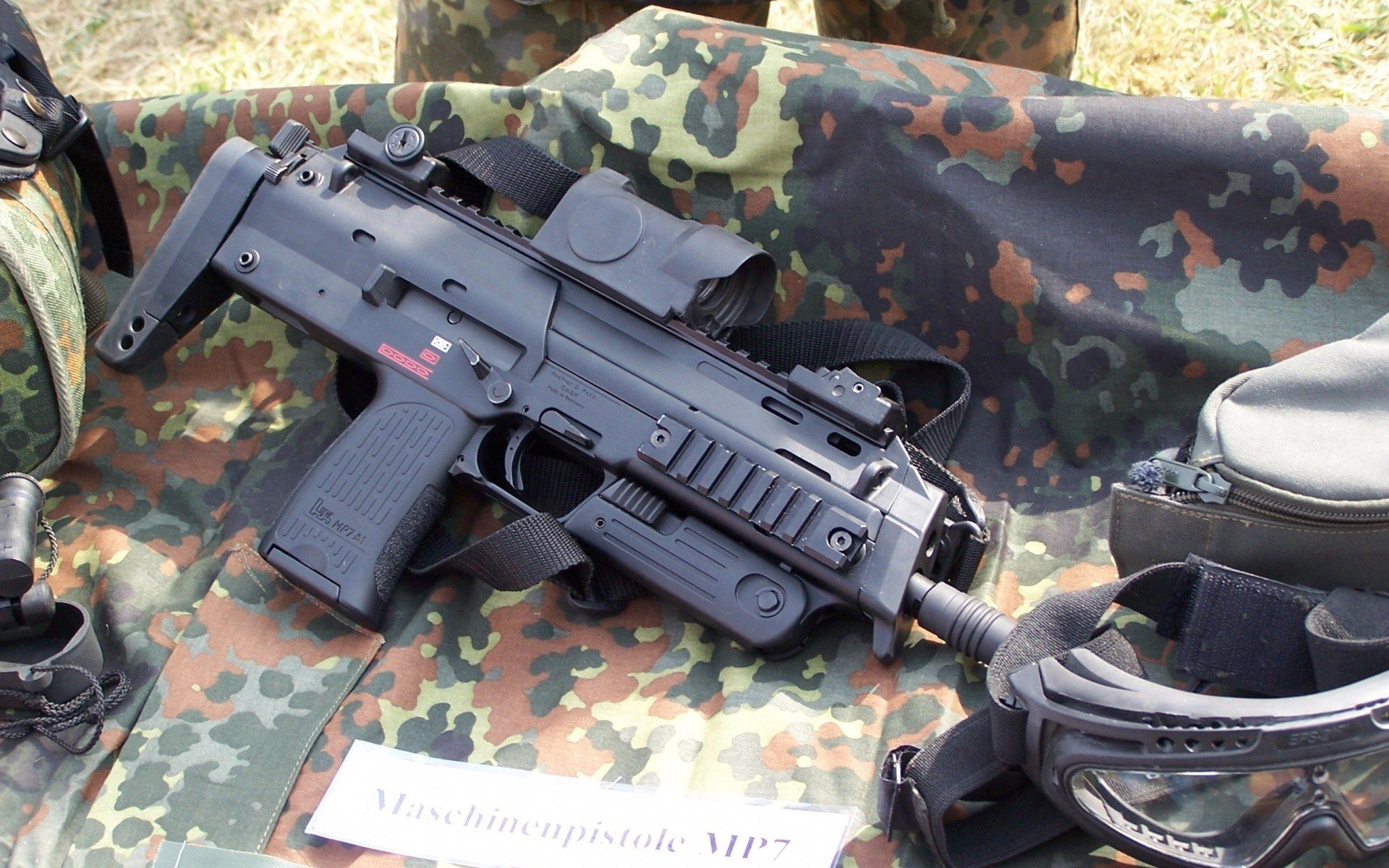 mp7a1 occhiali ottica camouflage