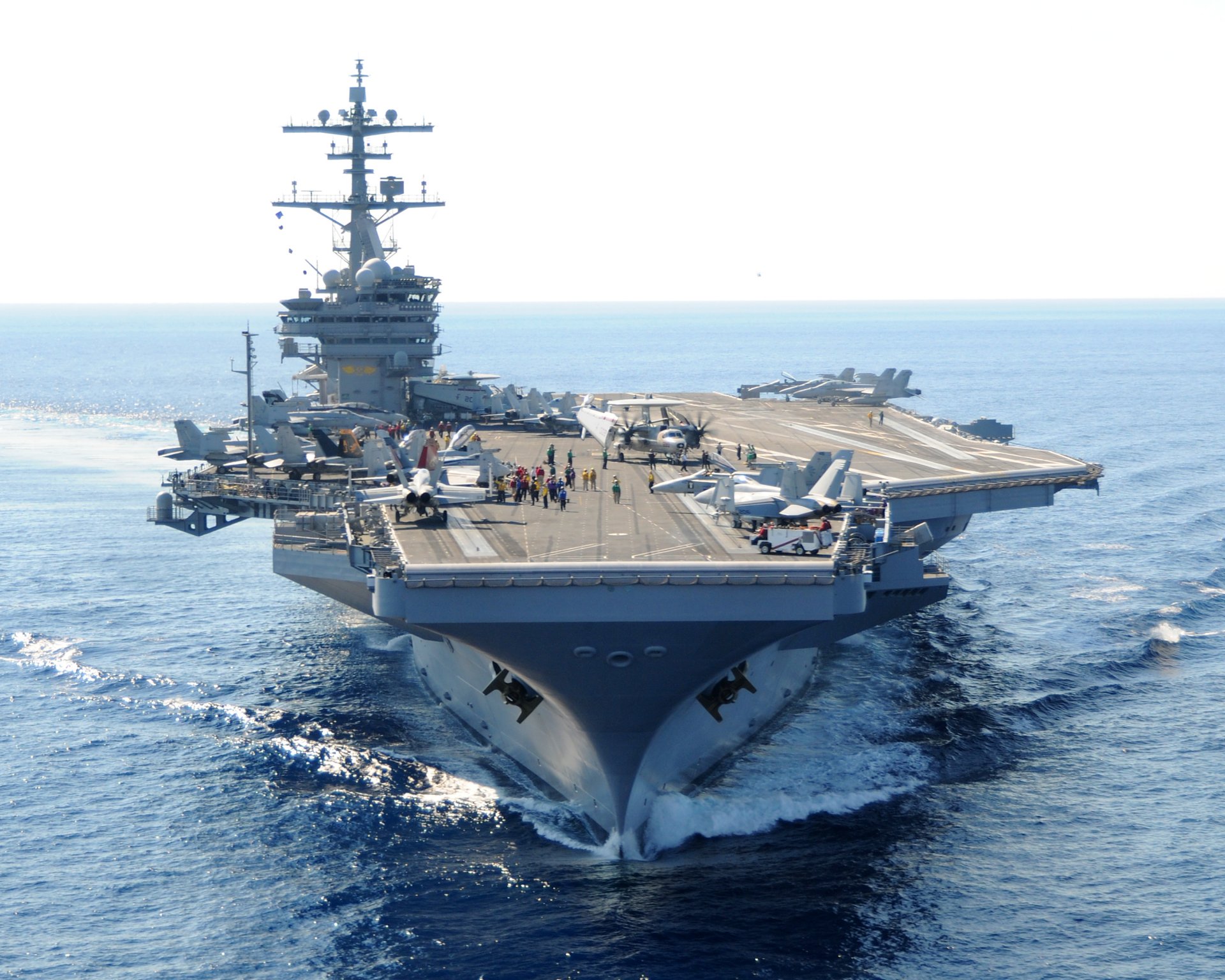 dernier 10 porte-avions avec centrale nucléaire type nimitz numéro cvn-77 george w. bush hod océan