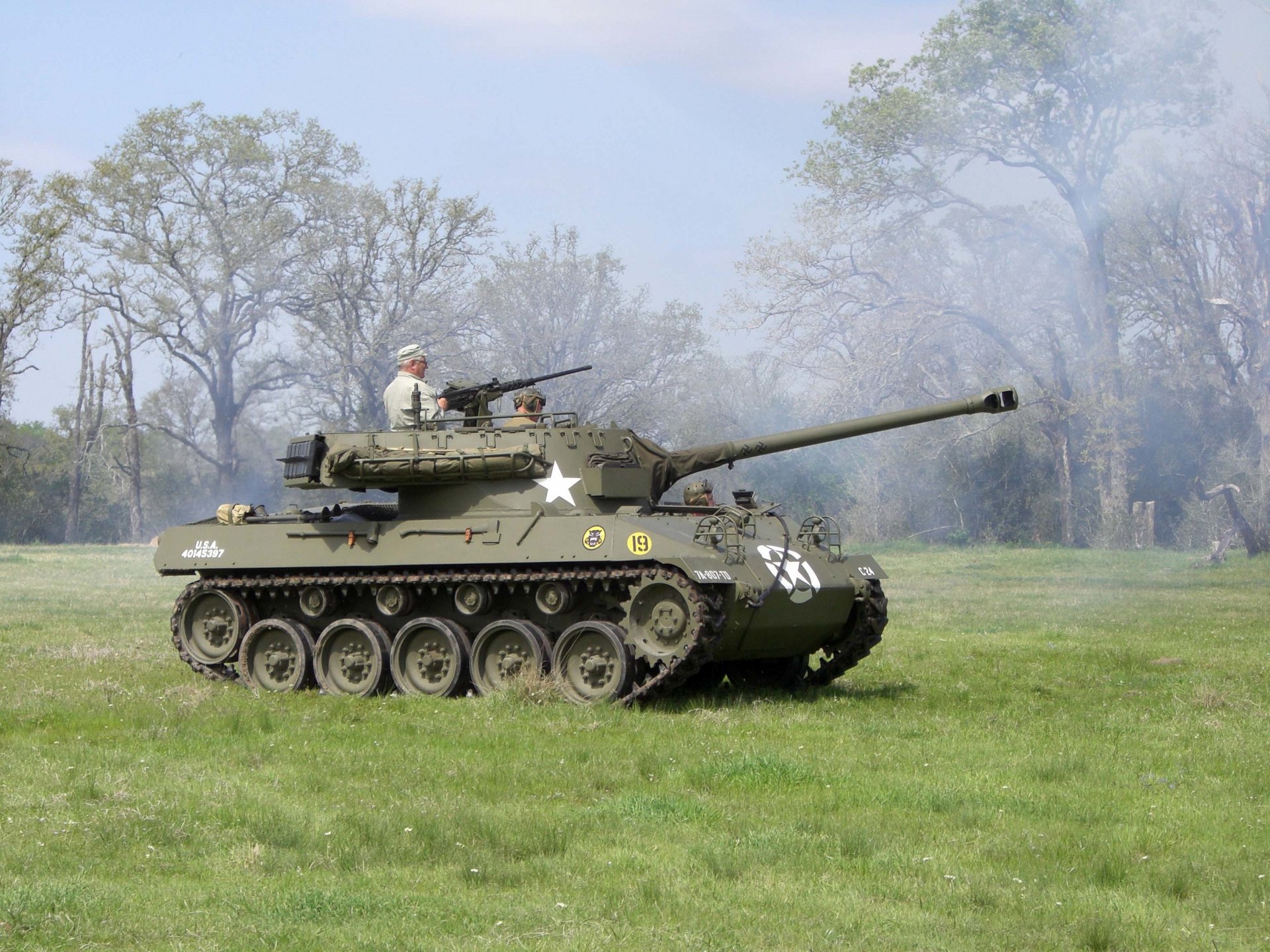 militär historisch club acs m18 hellcat selbstfahrende artillerie installation kämpfer panzer usa militär wiederaufbau schlachten privat sammlung