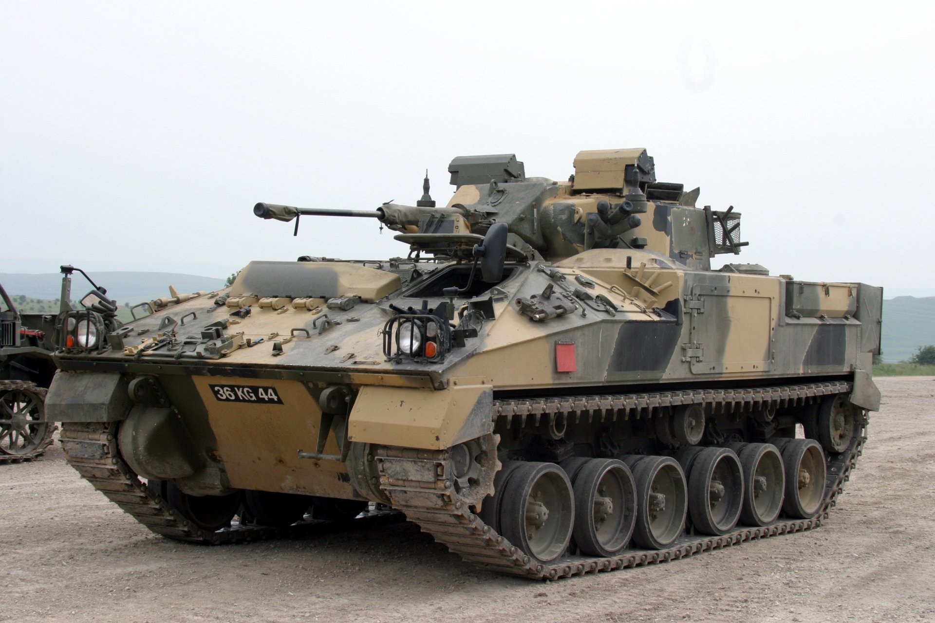 mcv 80 warrior infantry fighting vehicle sun uk