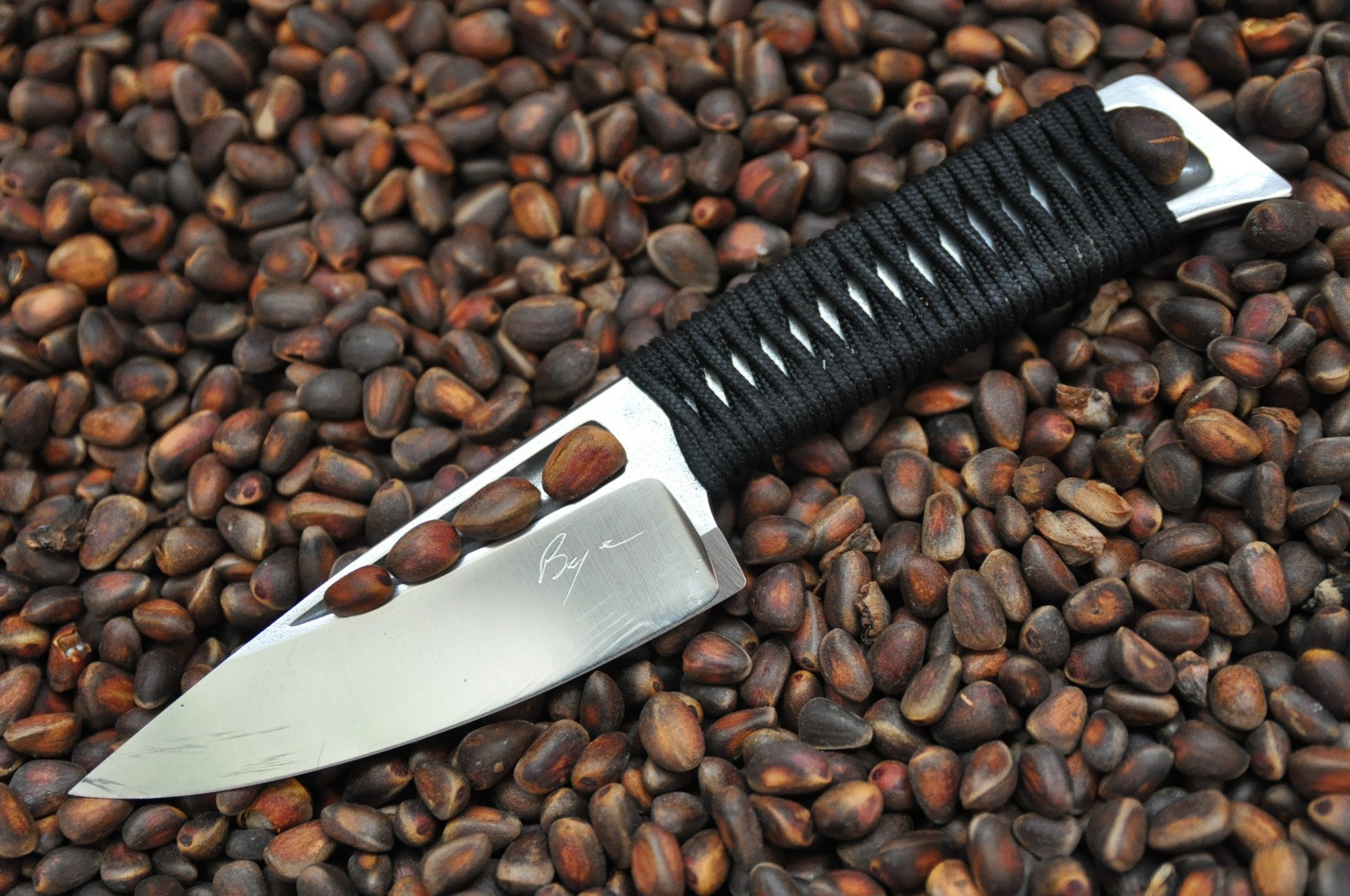 cuchillo cordón trenza nueces cedro