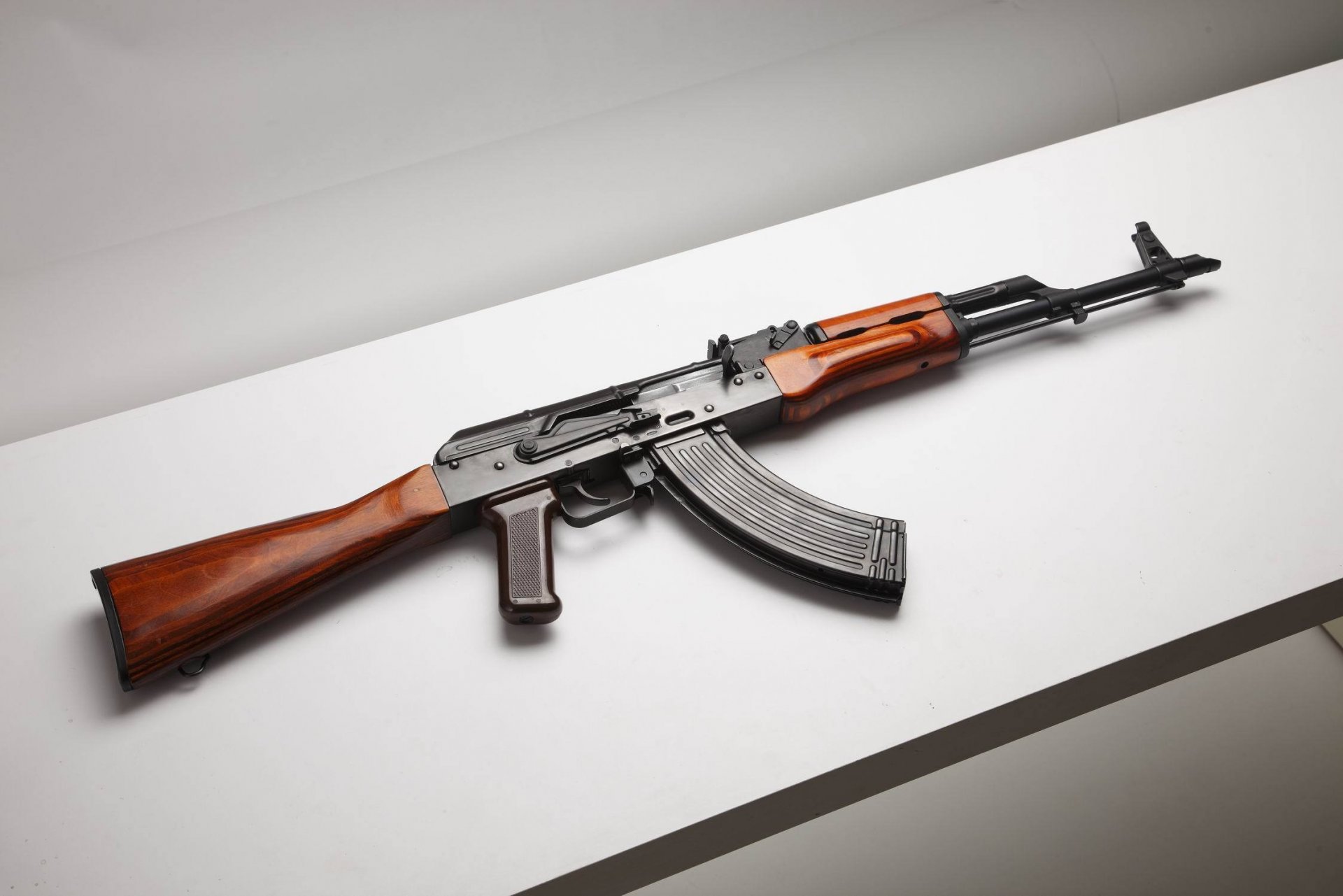 akm le kalachnikov est modernisé kalash vous la russie la crosse la poignée la culasse arbre estacade fonds d écran des armes