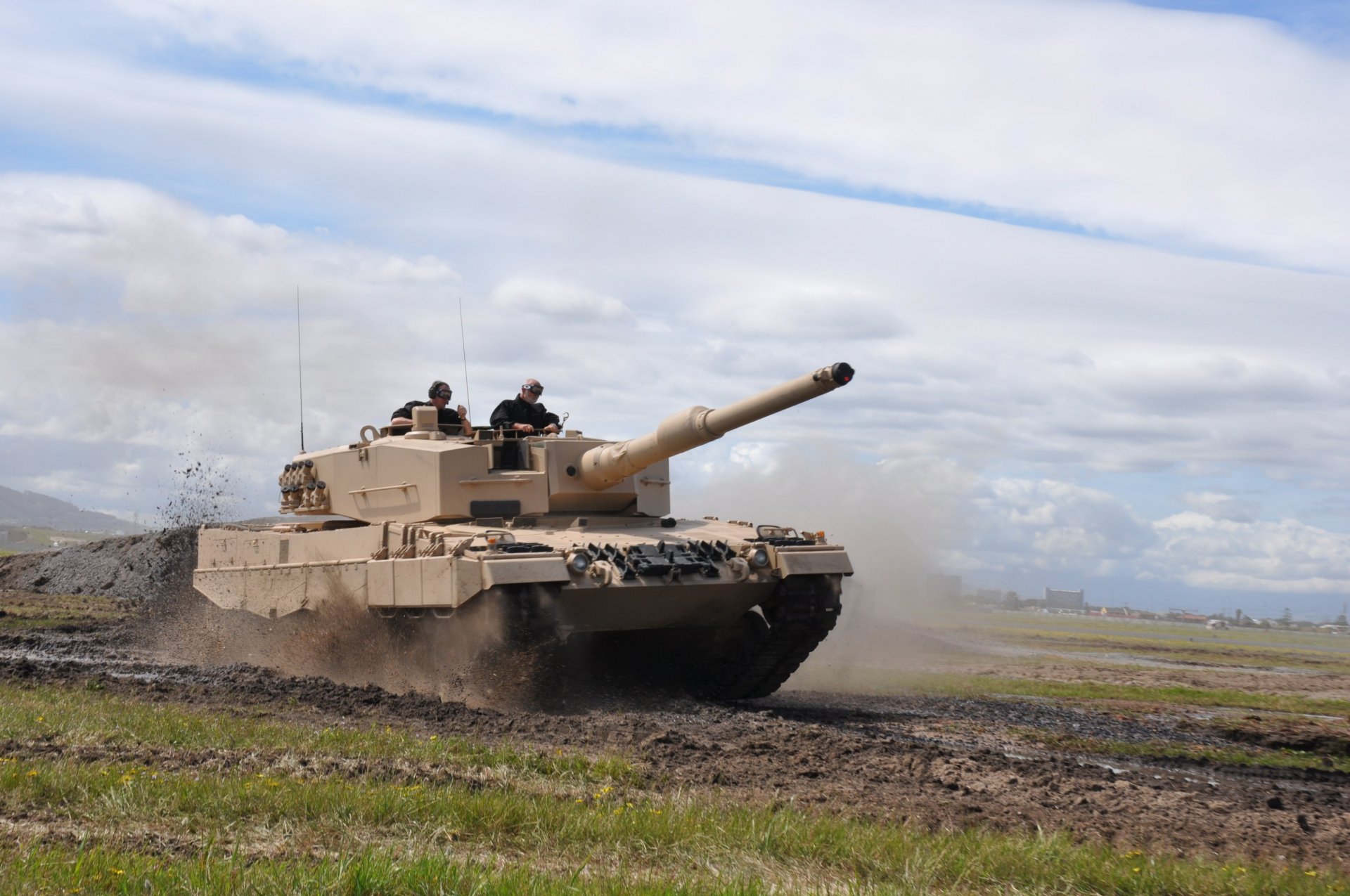 leopard 2 tank the army road