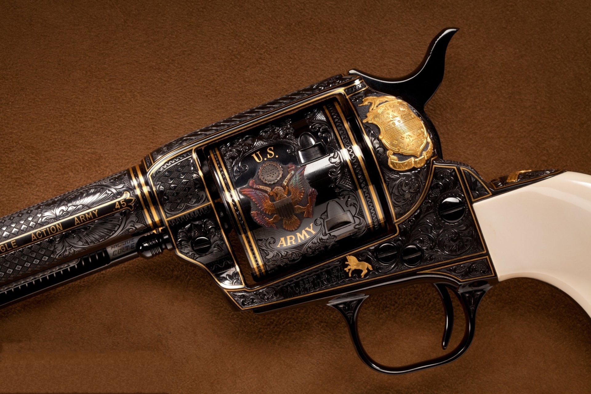 colt revolver trommel dekoration