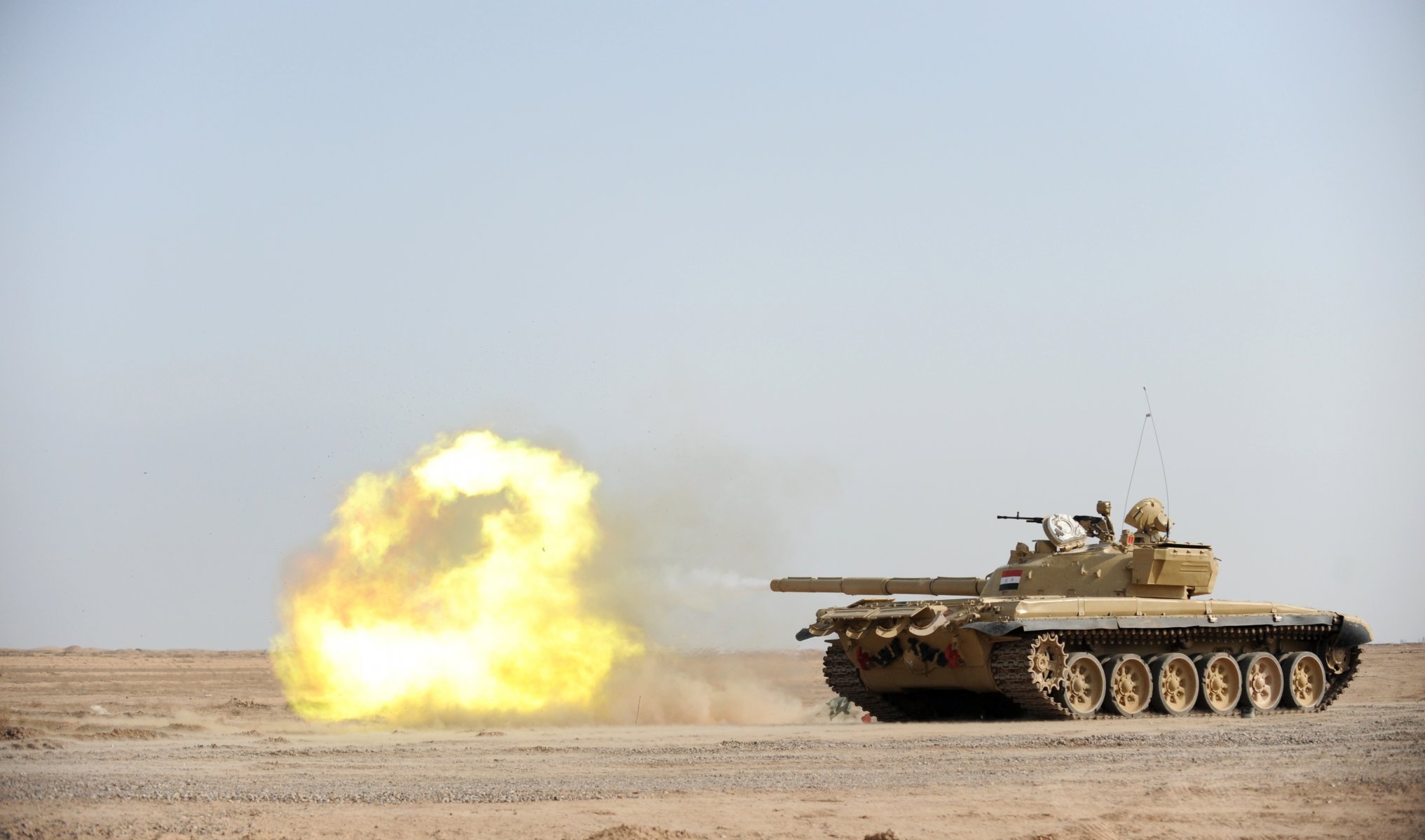 t-72 iraq tank war shot