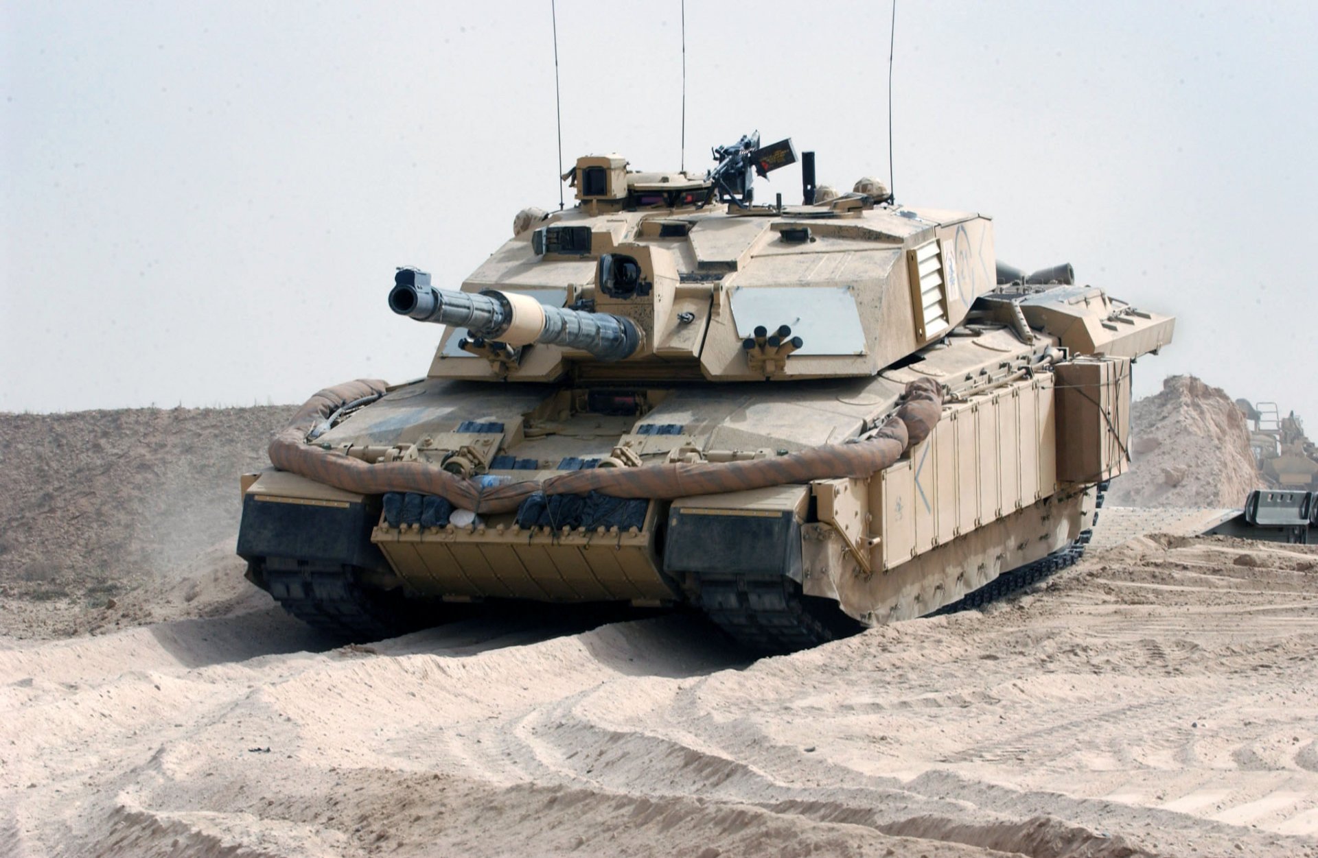 serbatoio deserto challenger 2 regno unito