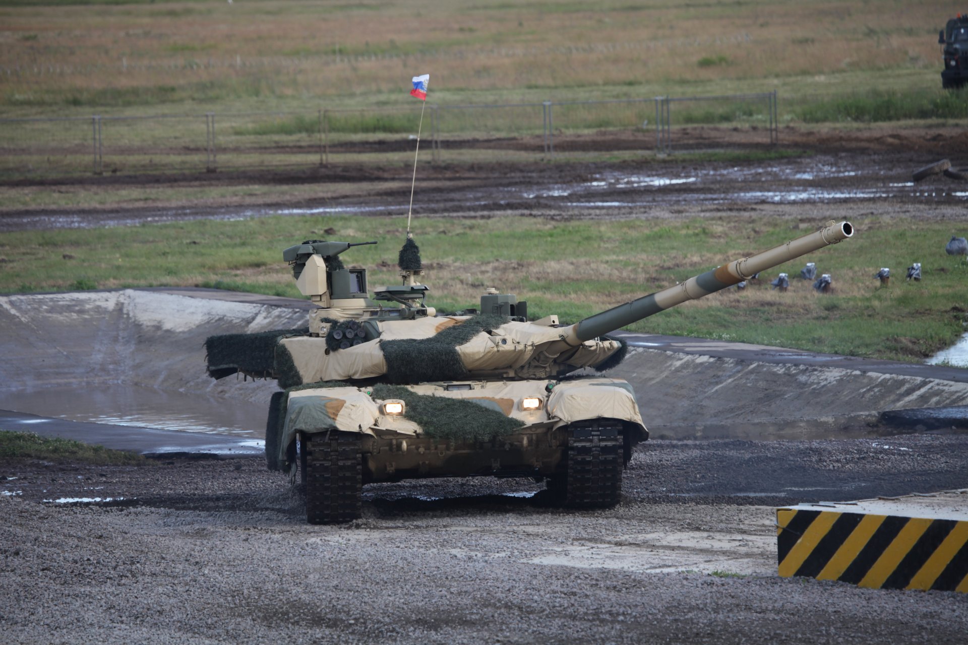 t-90ms obt czołg rosja