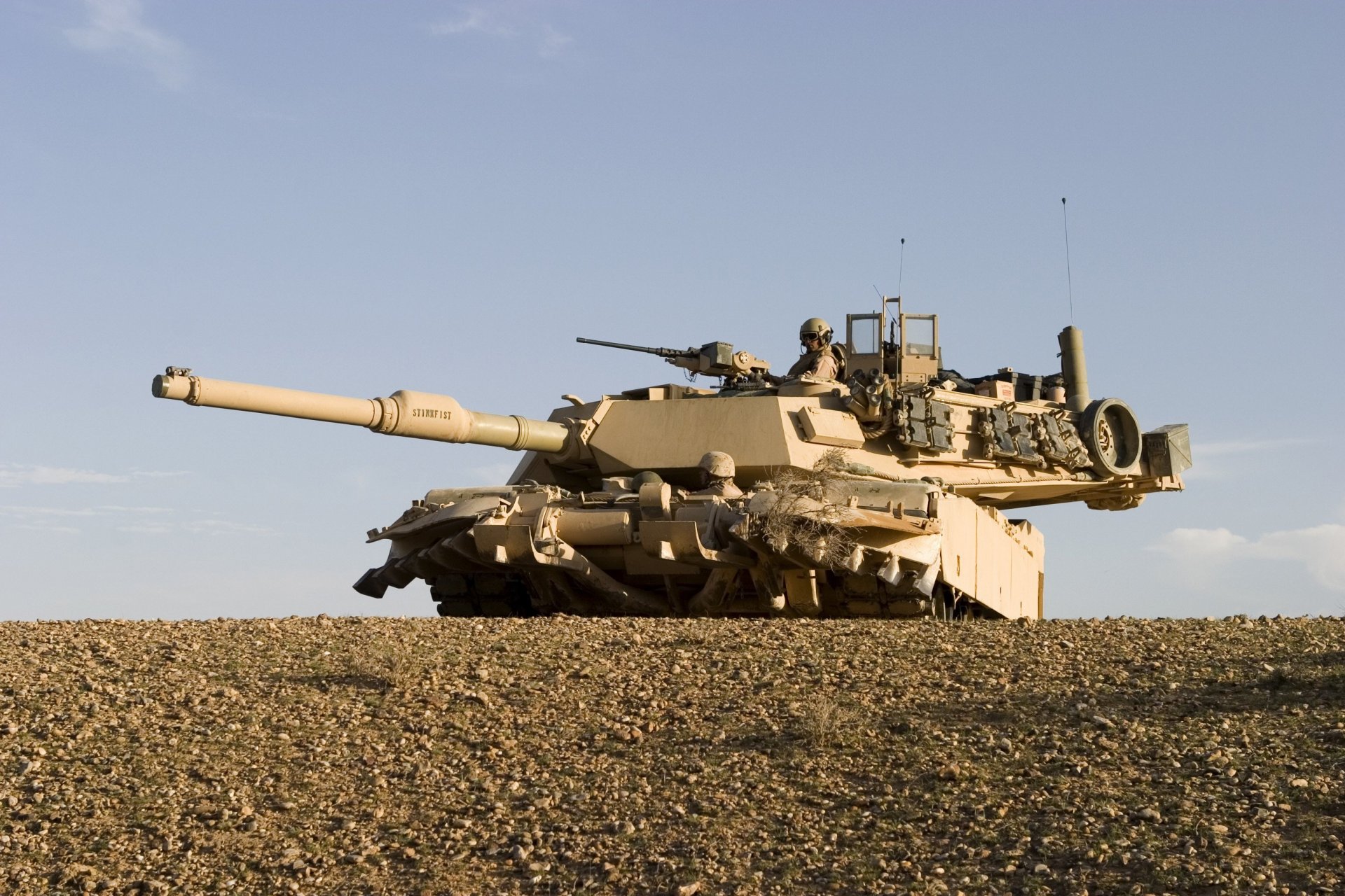 tank desert camouflage antenna