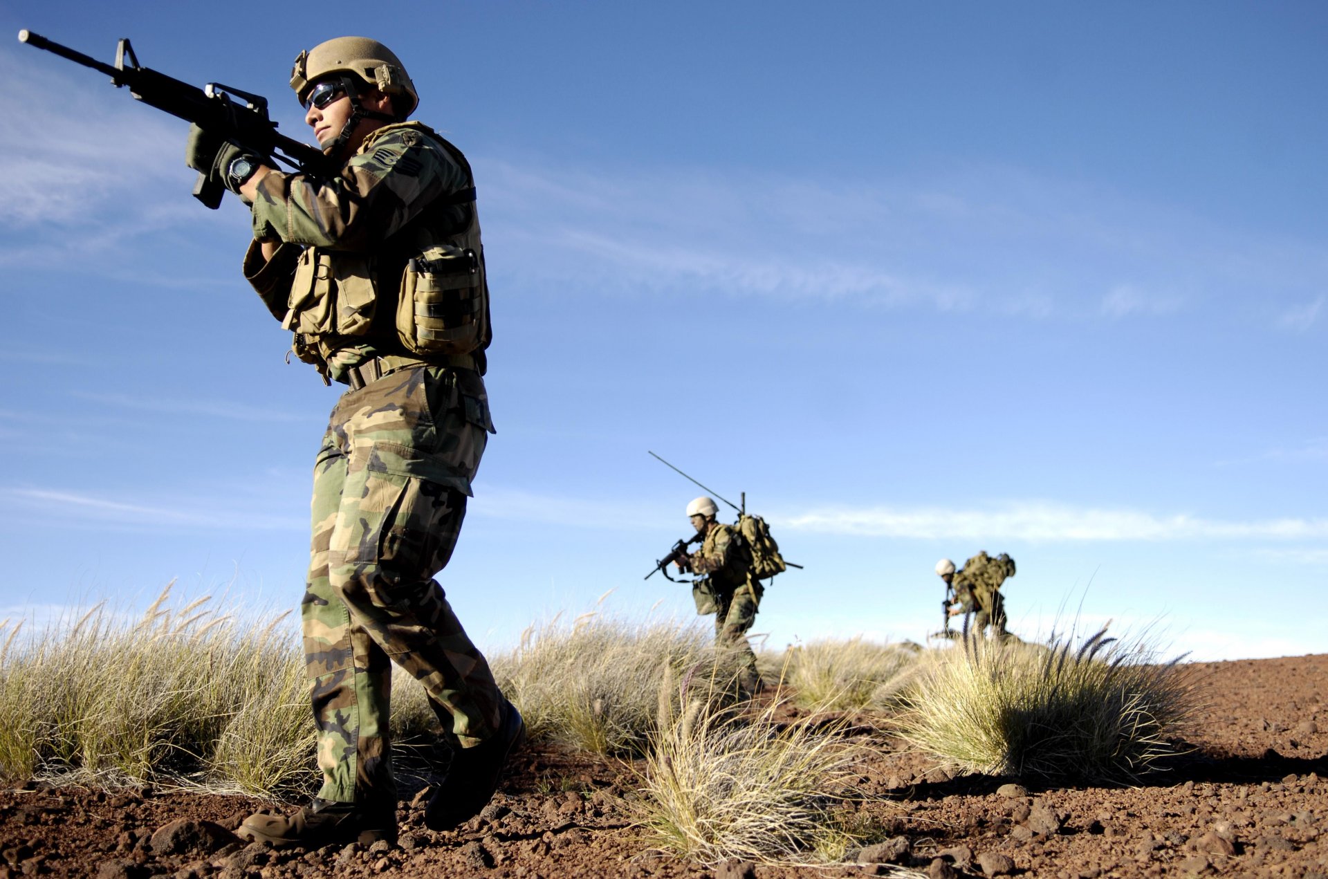 wüste soldaten waffen