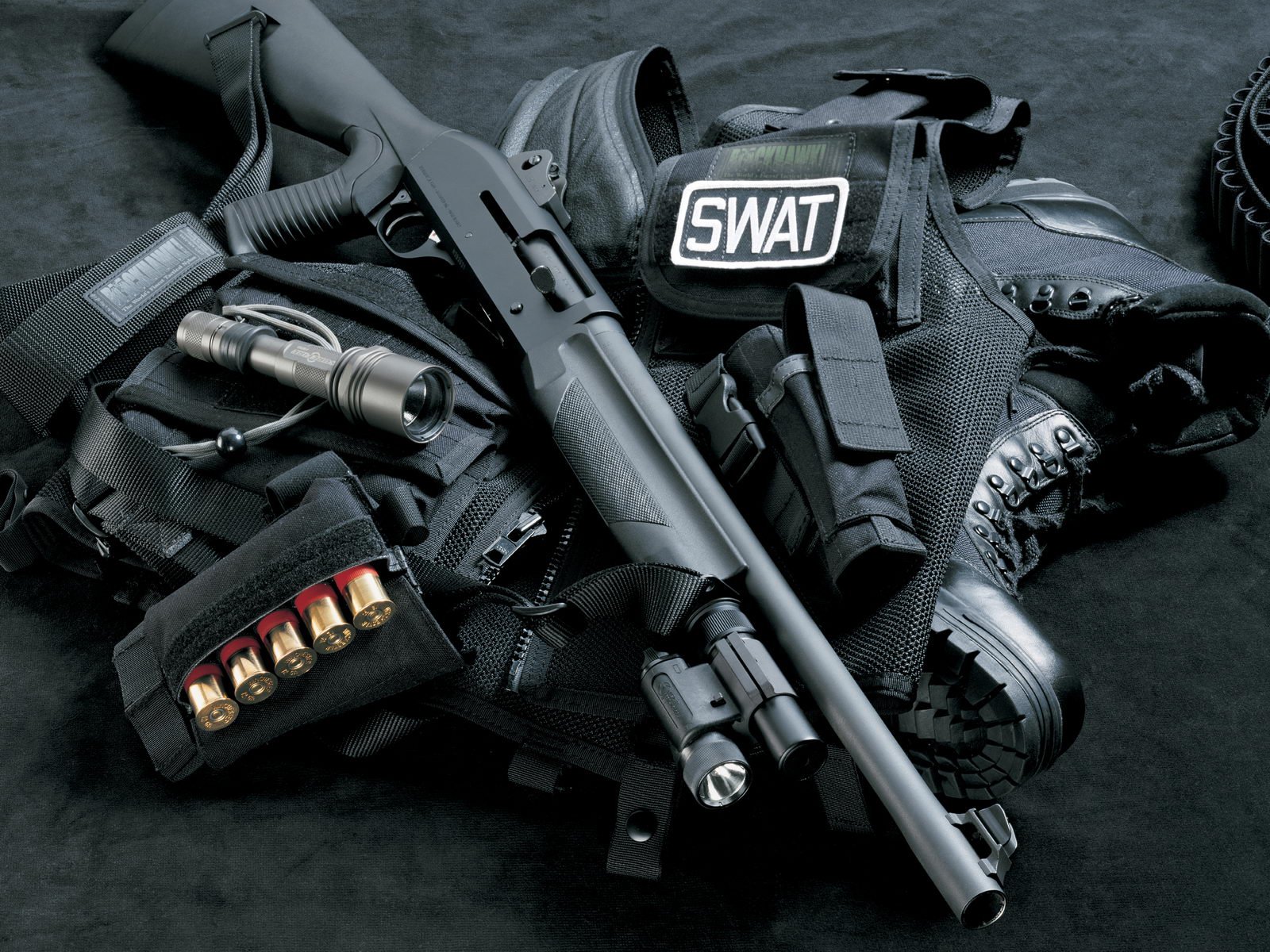 armas escopeta chaleco swat