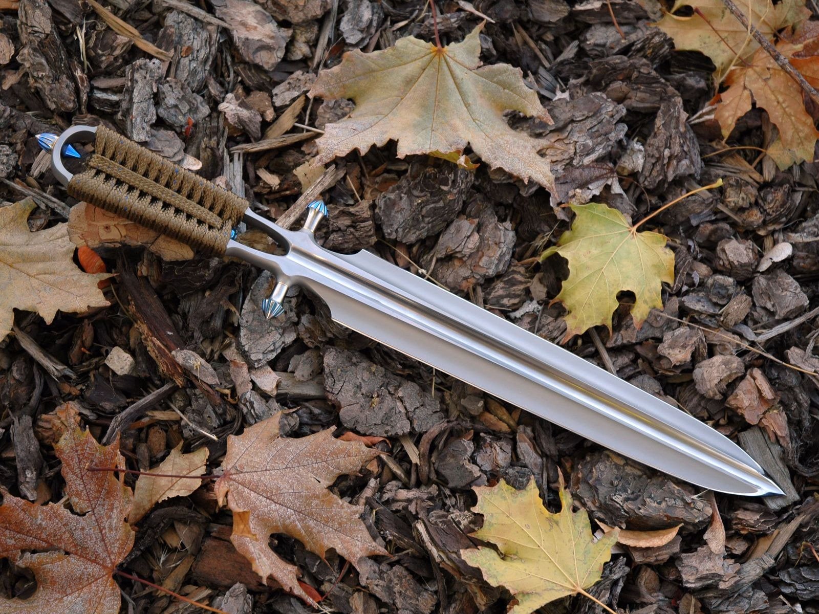 arma blanca cuchillo para lanzar