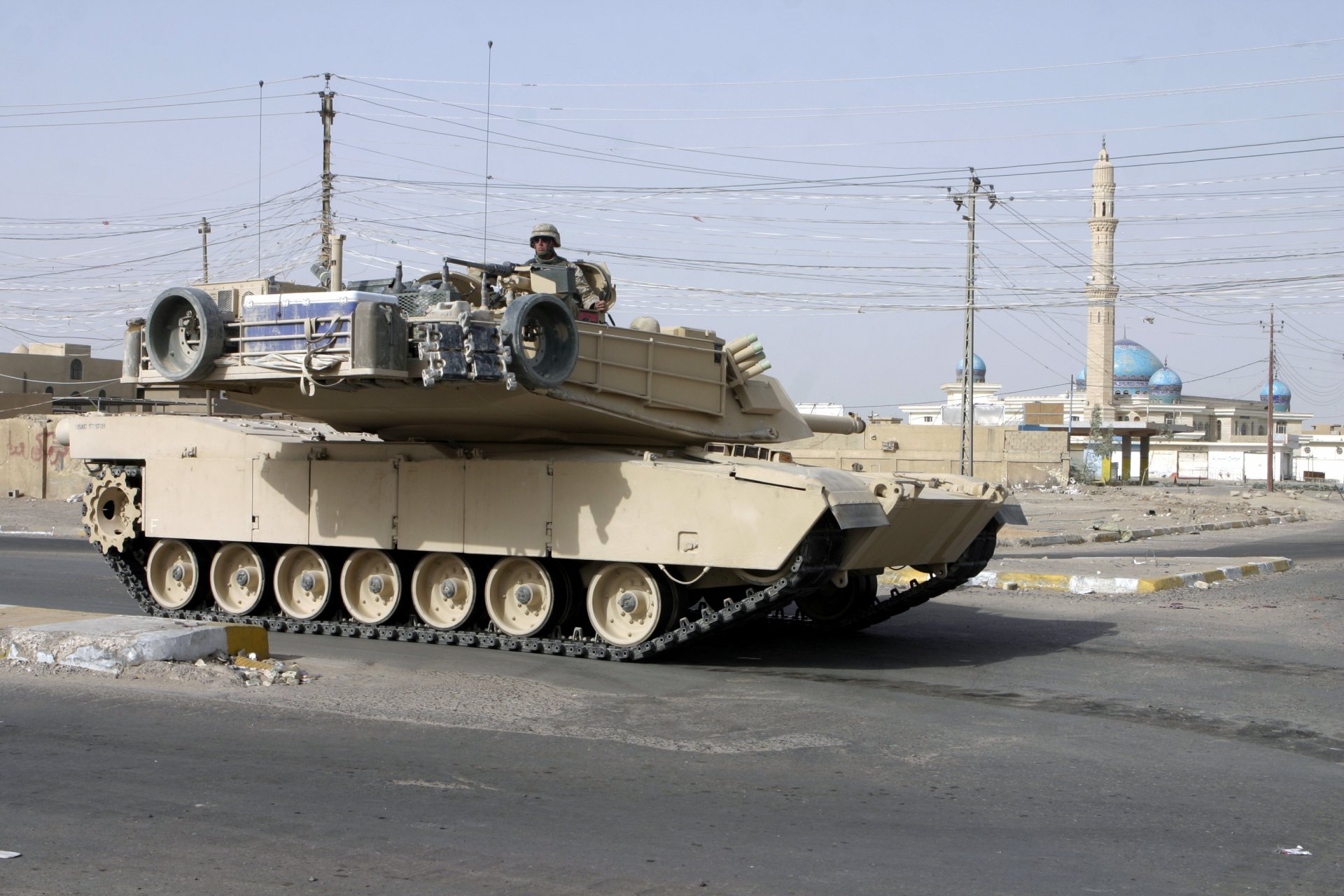 abrams soldato stati uniti carro armato città