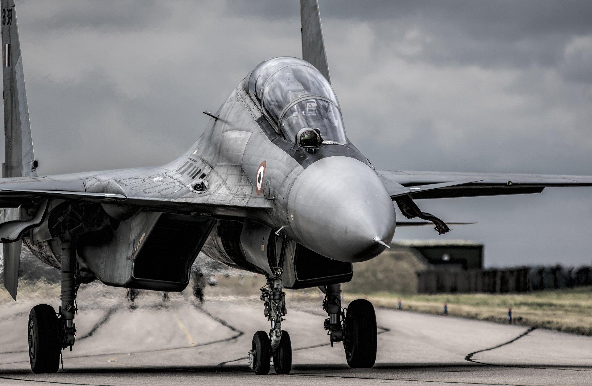 u-30 mki multi-role fighter airport