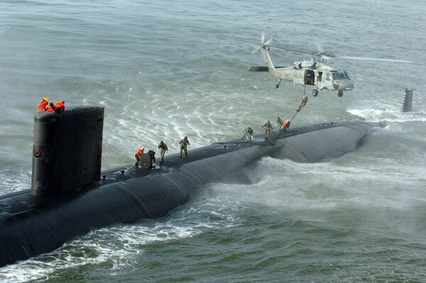 Rescue operation on a NATO submarine