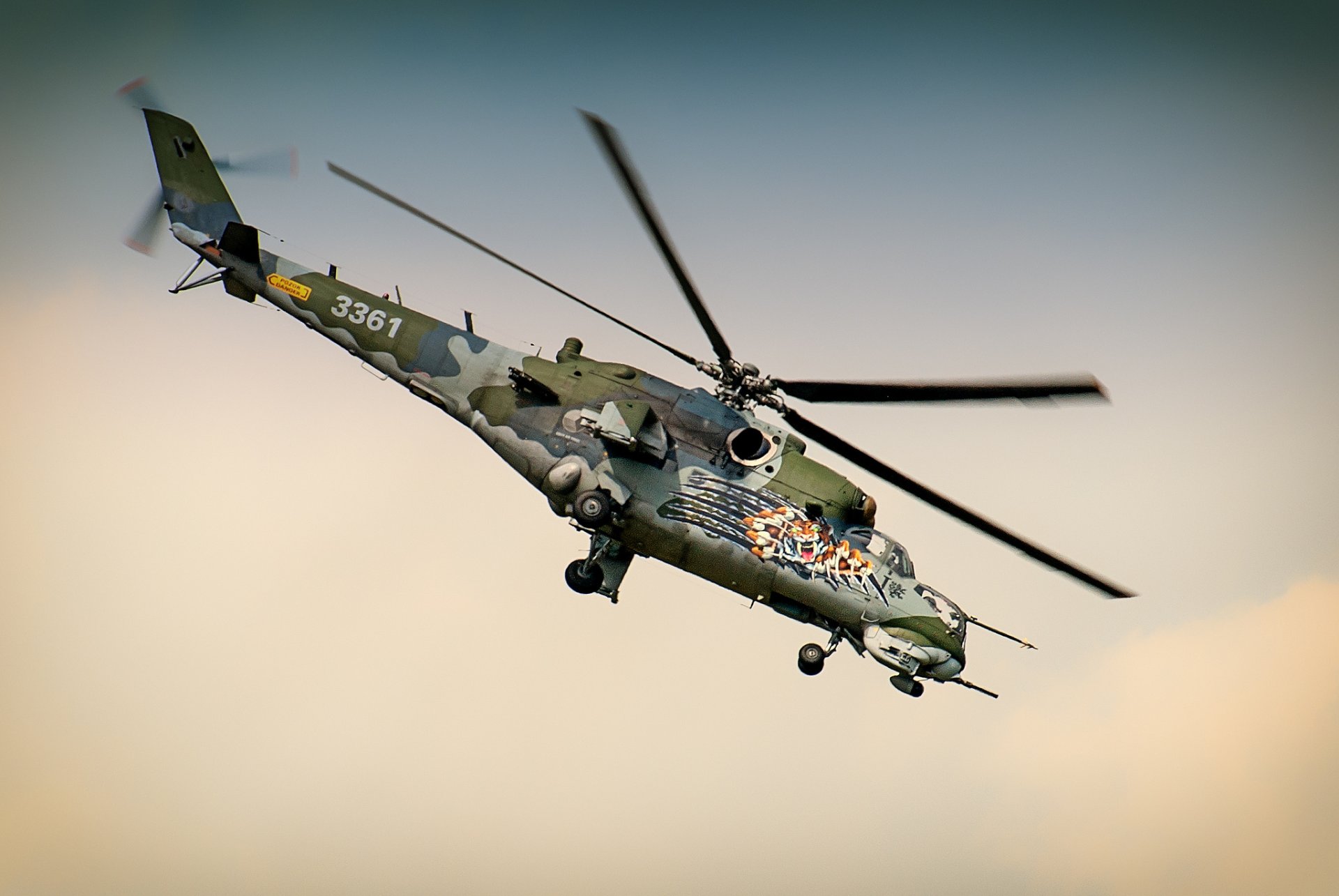 mil mi-24v mi-24v military transport