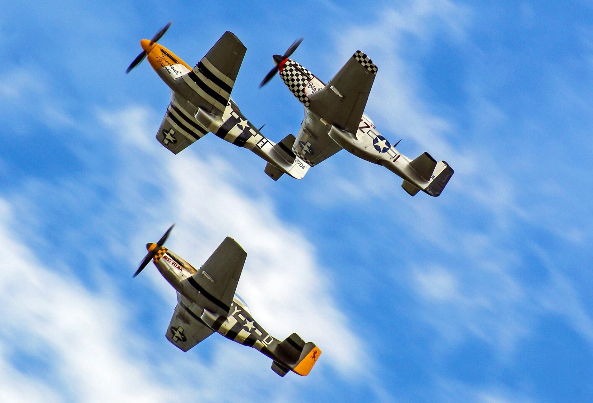 p-51 mustang aviones de combate vuelo