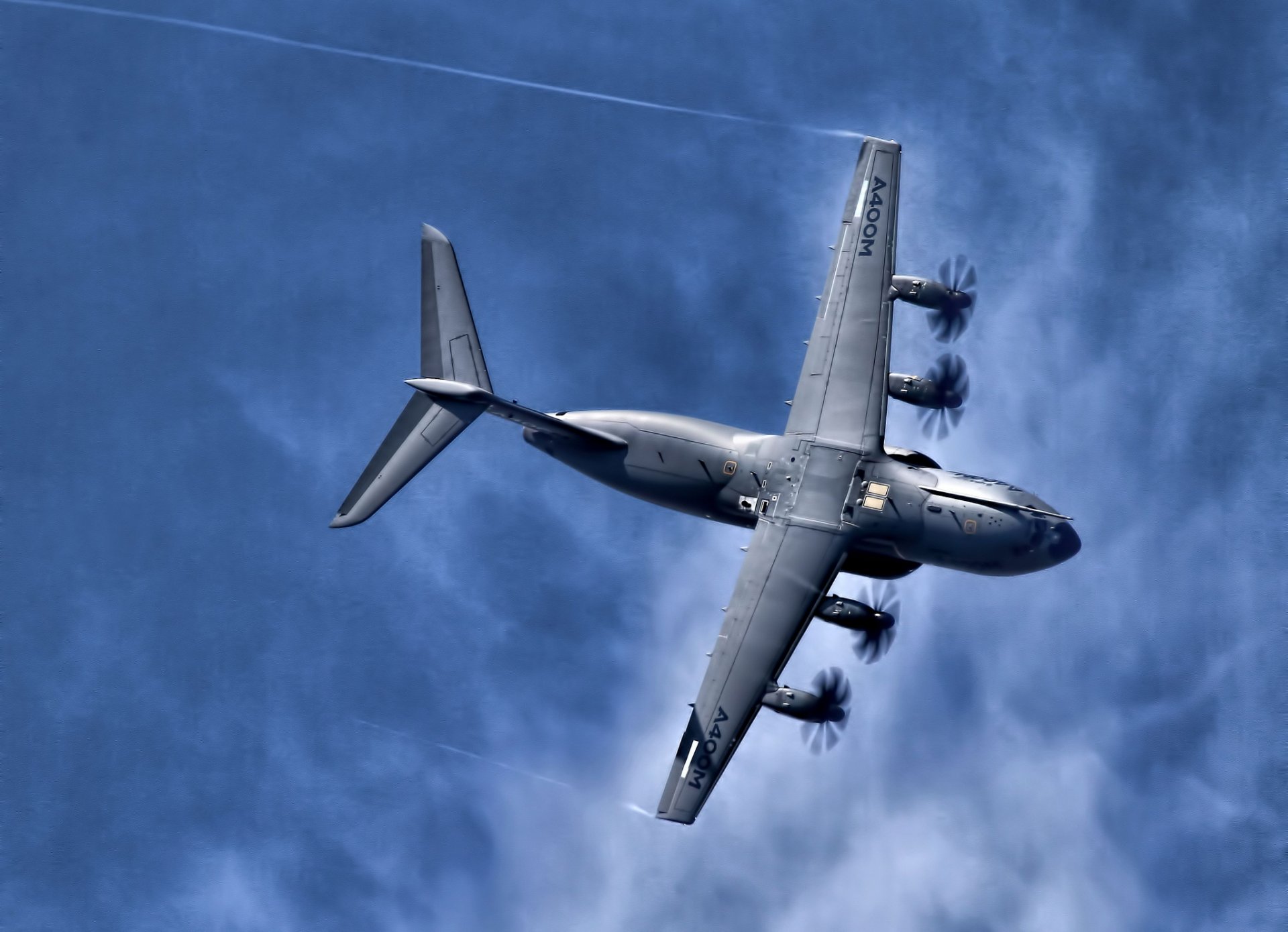 a400m viermotorig turboprop militärtransport flugzeug