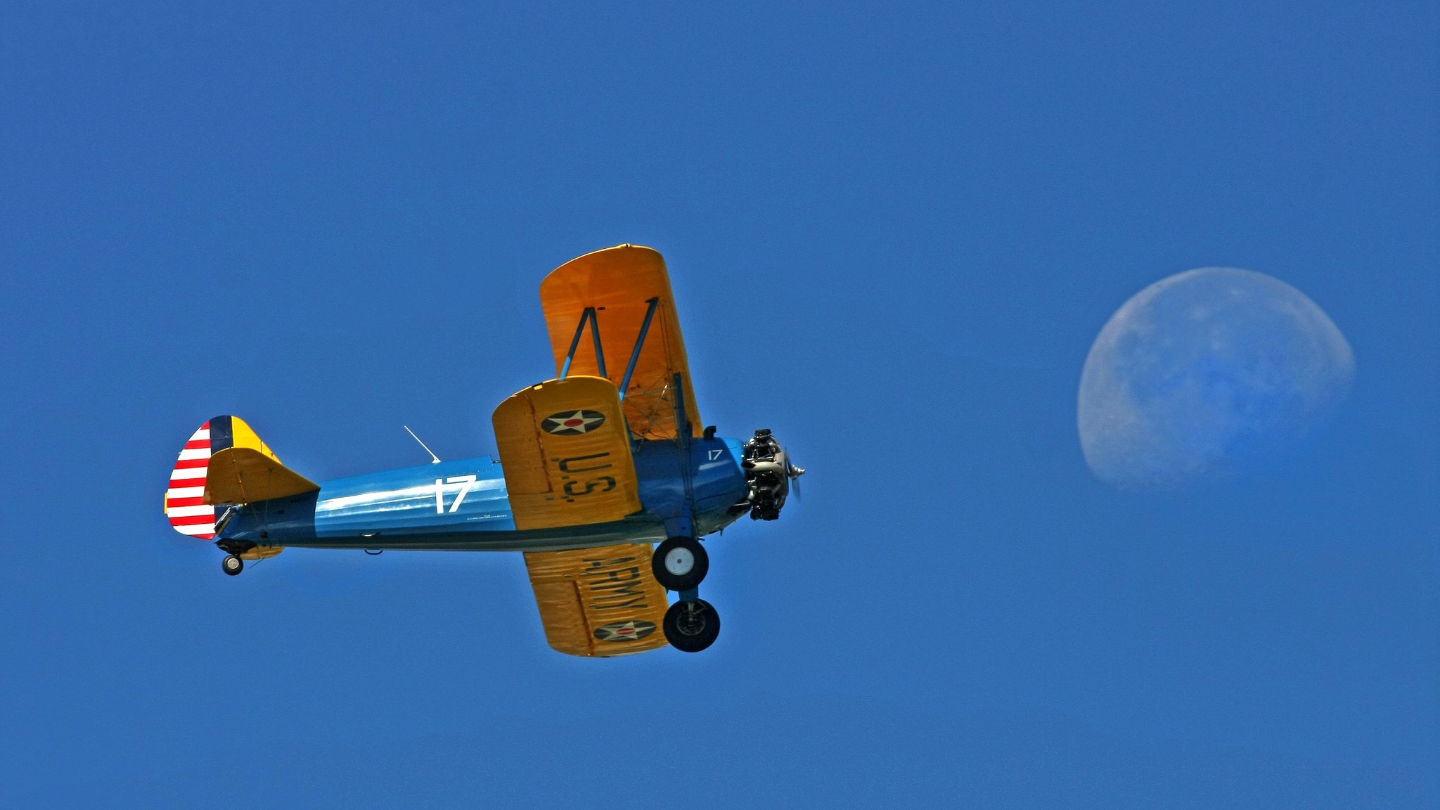 himmel mond flugzeug doppeldecker retro