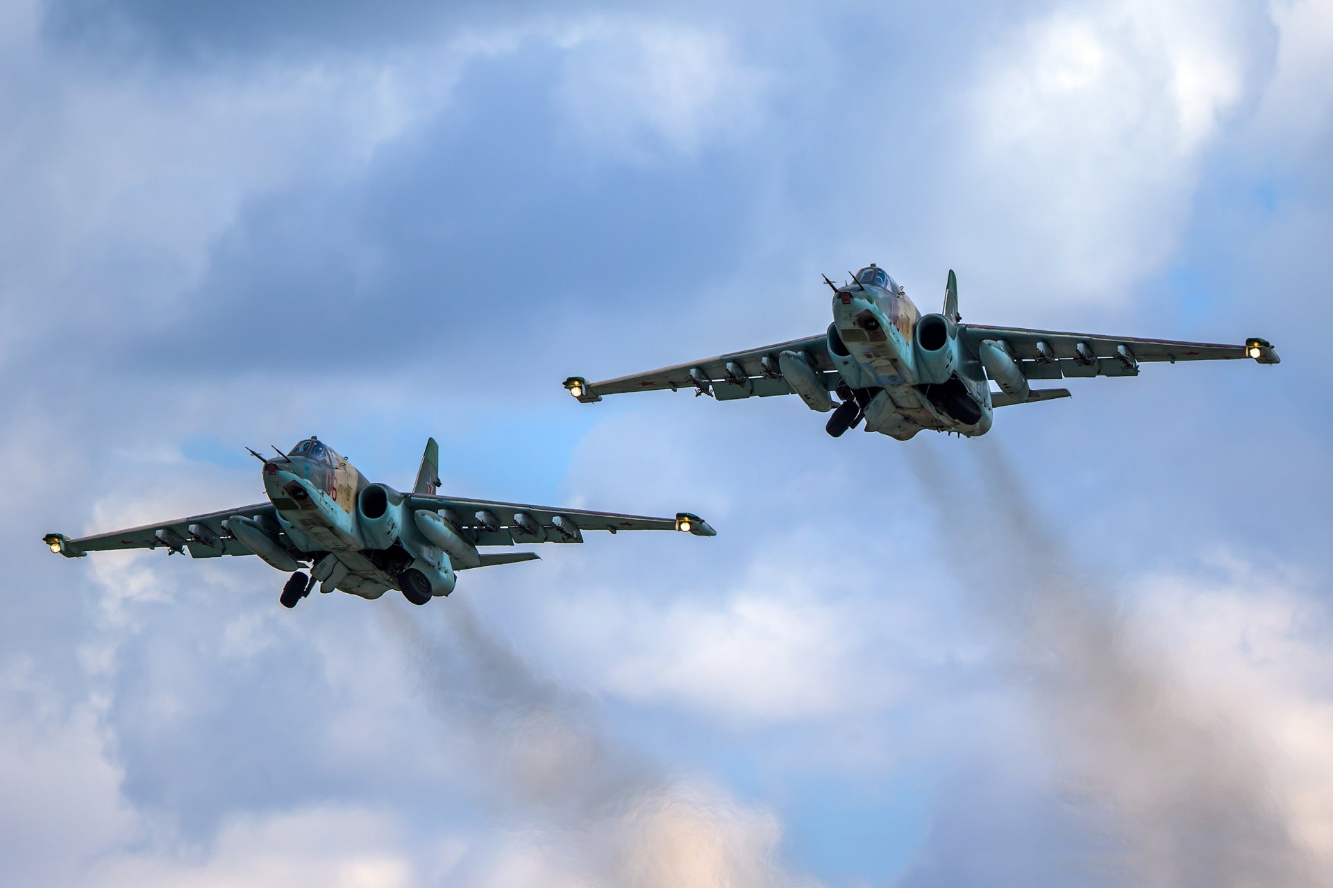 ukhoi su-25 rook book subsonic attack the pair