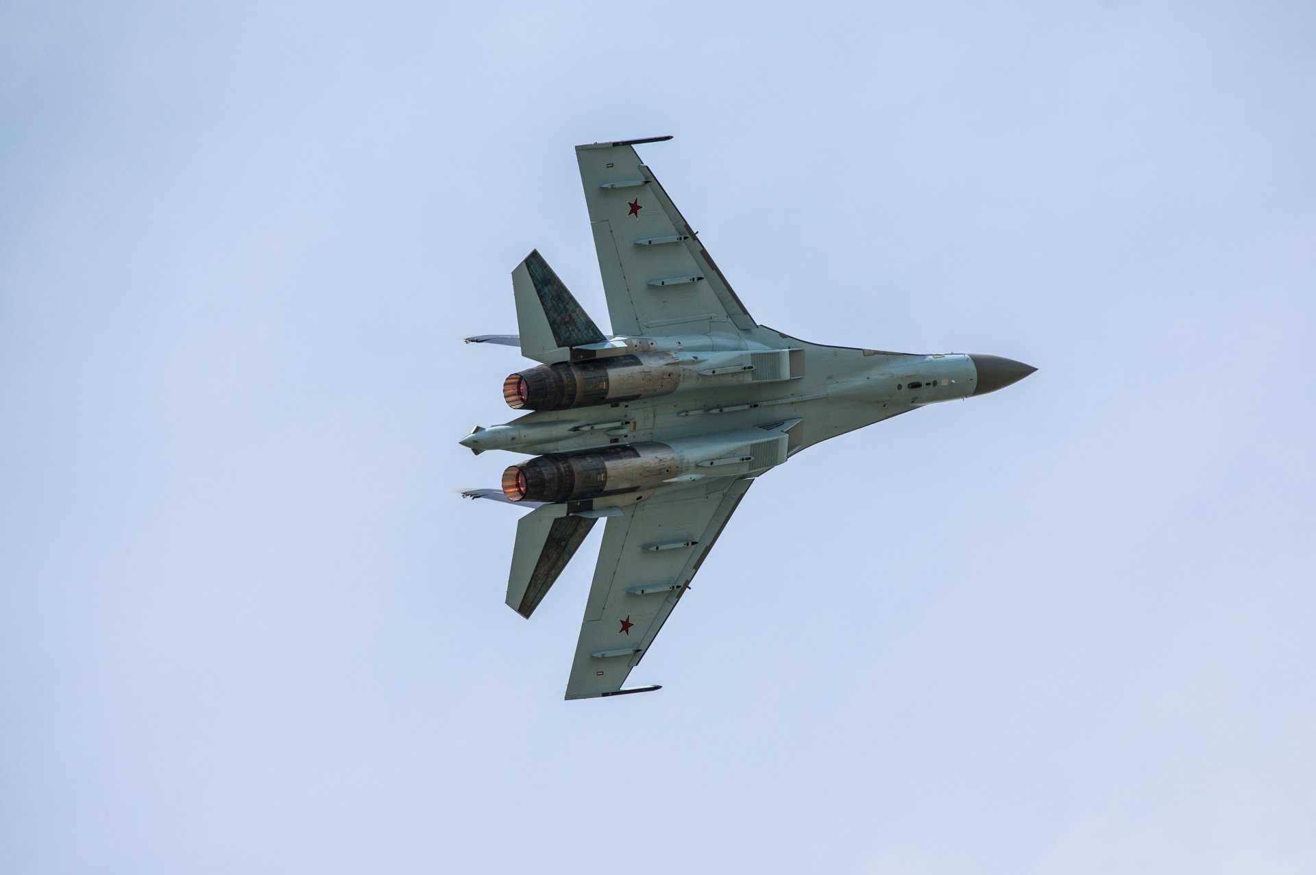 su-35 jet superman wielozadaniowy myśliwiec