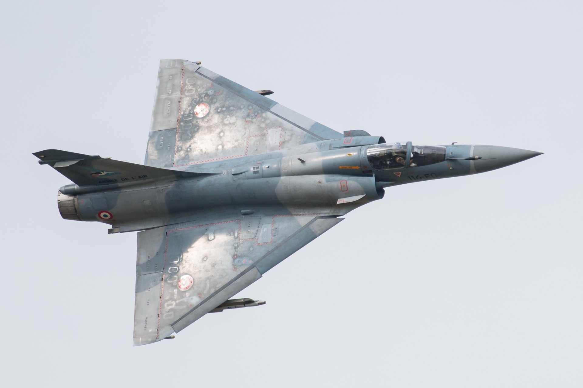 mirage 2000 avion arme